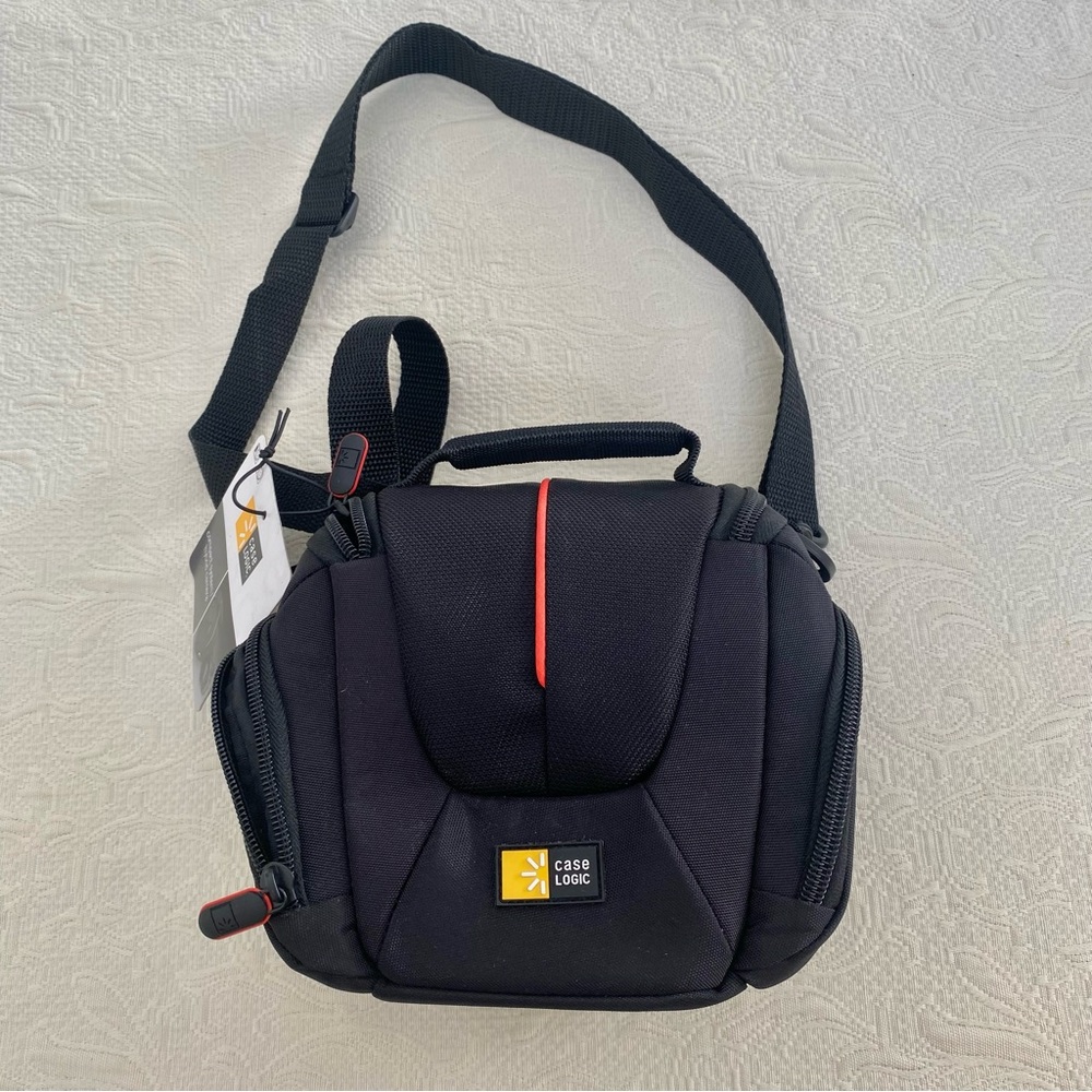 Case Logic Black Padded Compact system/hybrid Camera Bag DCB304 NWT